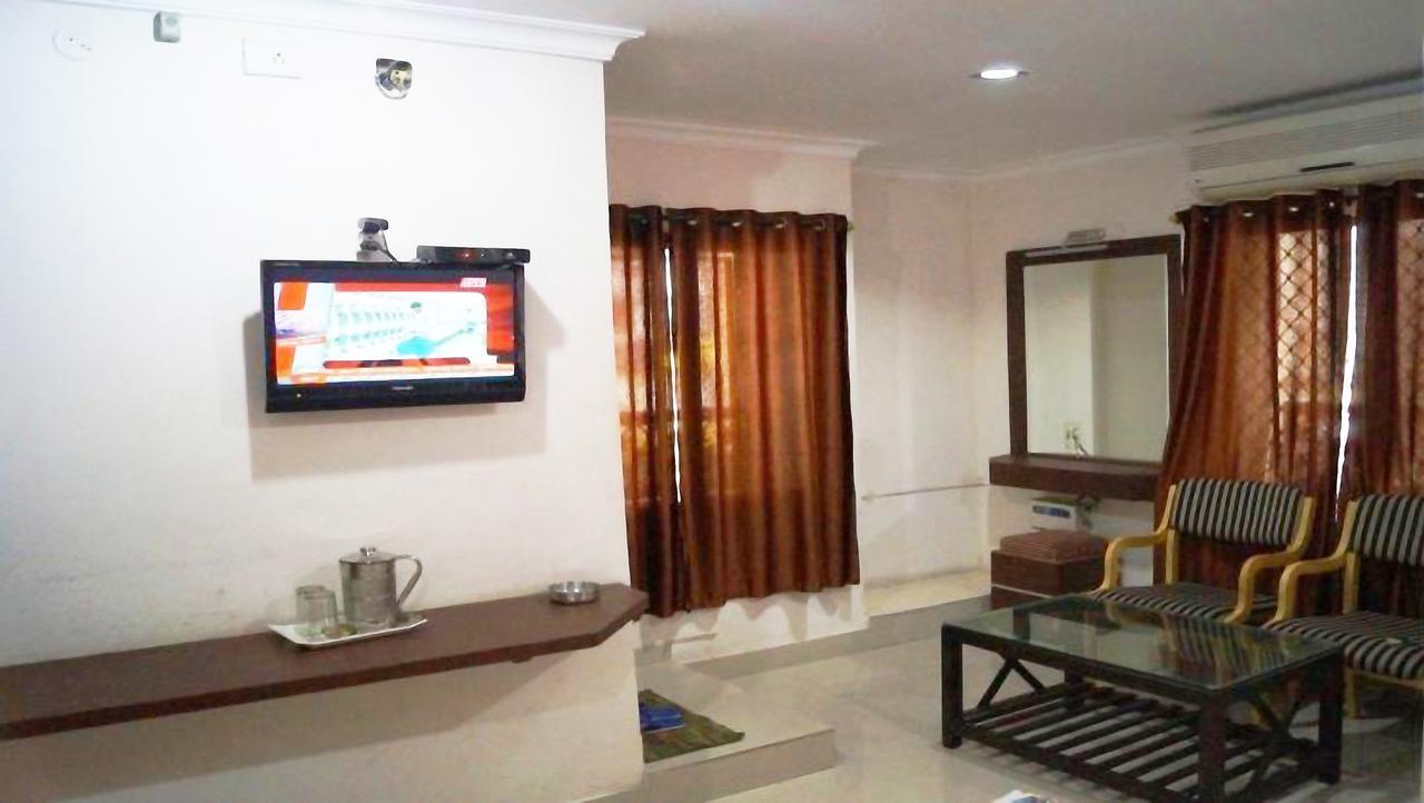 Vaishnavi Group Of Hotels Hyderabad Ngoại thất bức ảnh