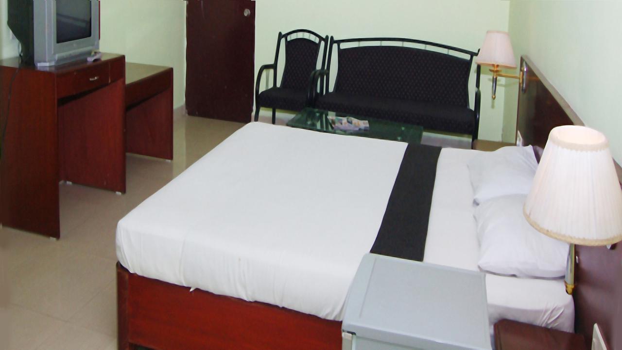 Vaishnavi Group Of Hotels Hyderabad Ngoại thất bức ảnh