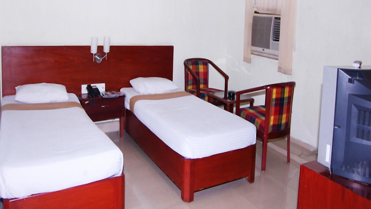 Vaishnavi Group Of Hotels Hyderabad Ngoại thất bức ảnh